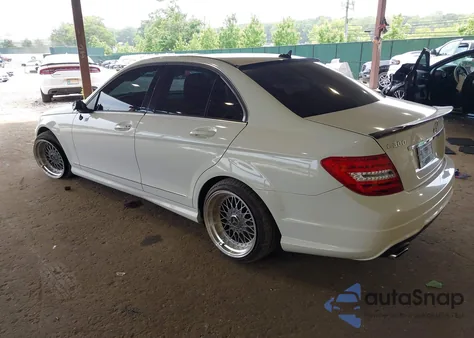 2012 Mercedes-Benz C 300 Luxury 4Matic/Sport 4Matic from USA, damaged, VIN WDDGF8BB7CA604641